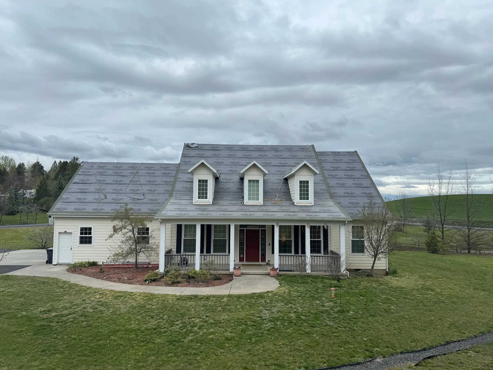 Roof replacement, before photo 1