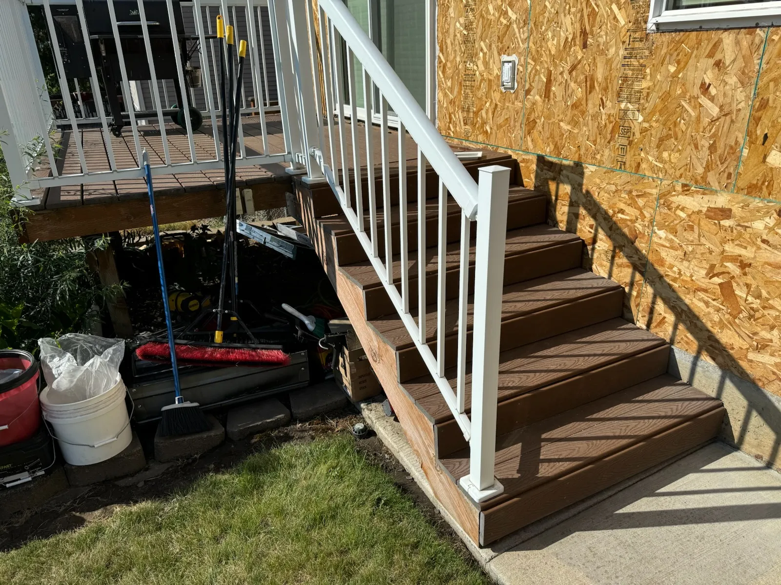 Siding replacement, before photo 1