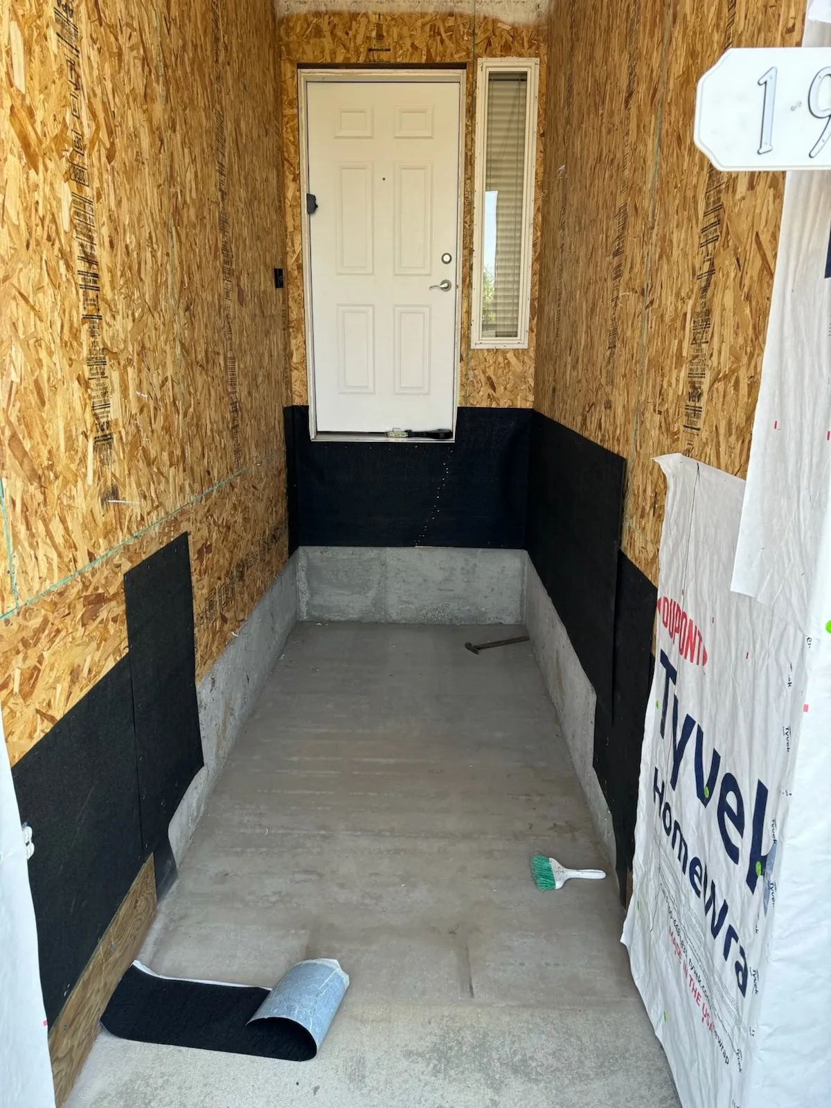 Siding replacement, before photo 5