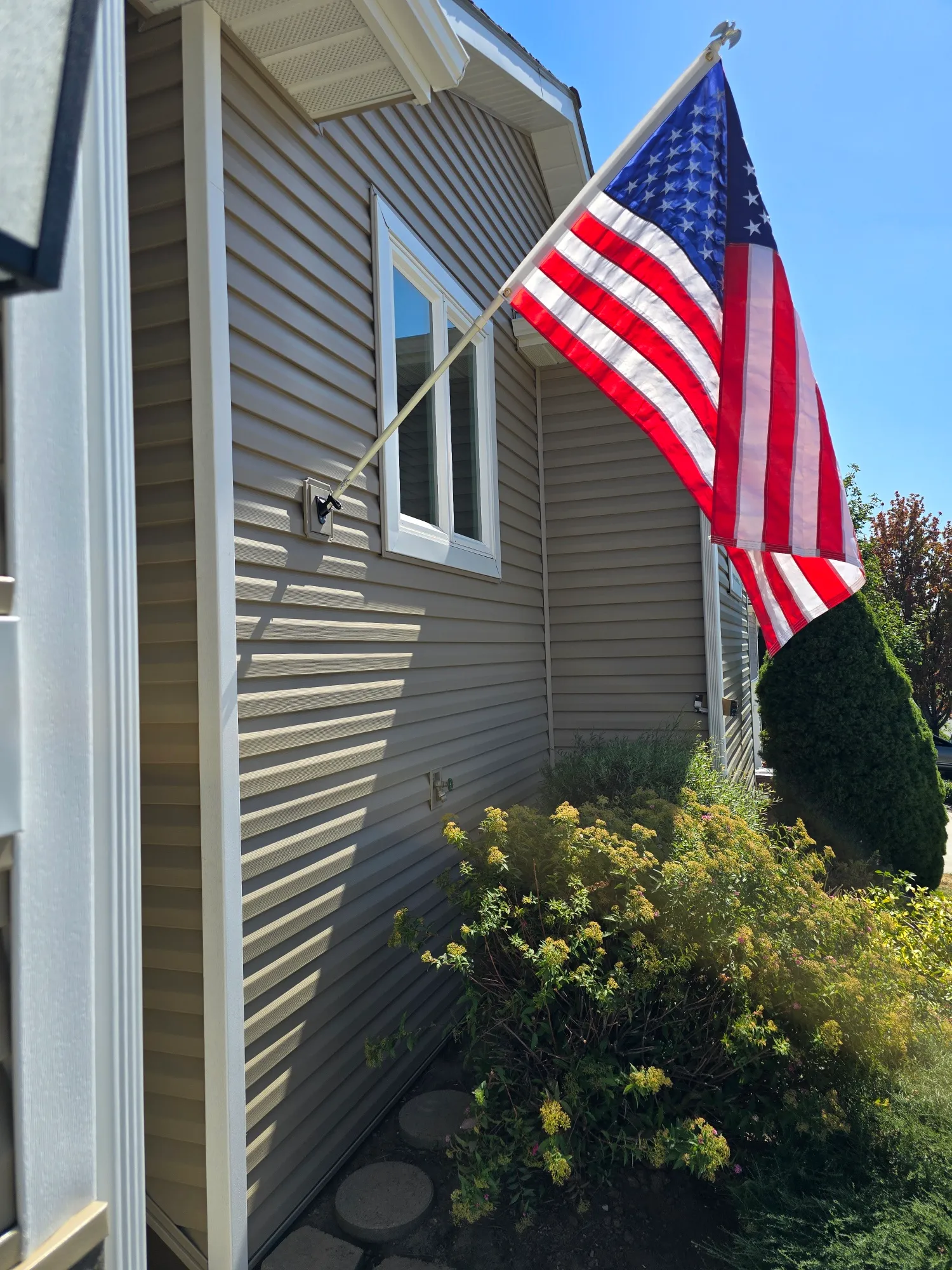 Siding replacement, after photo 11