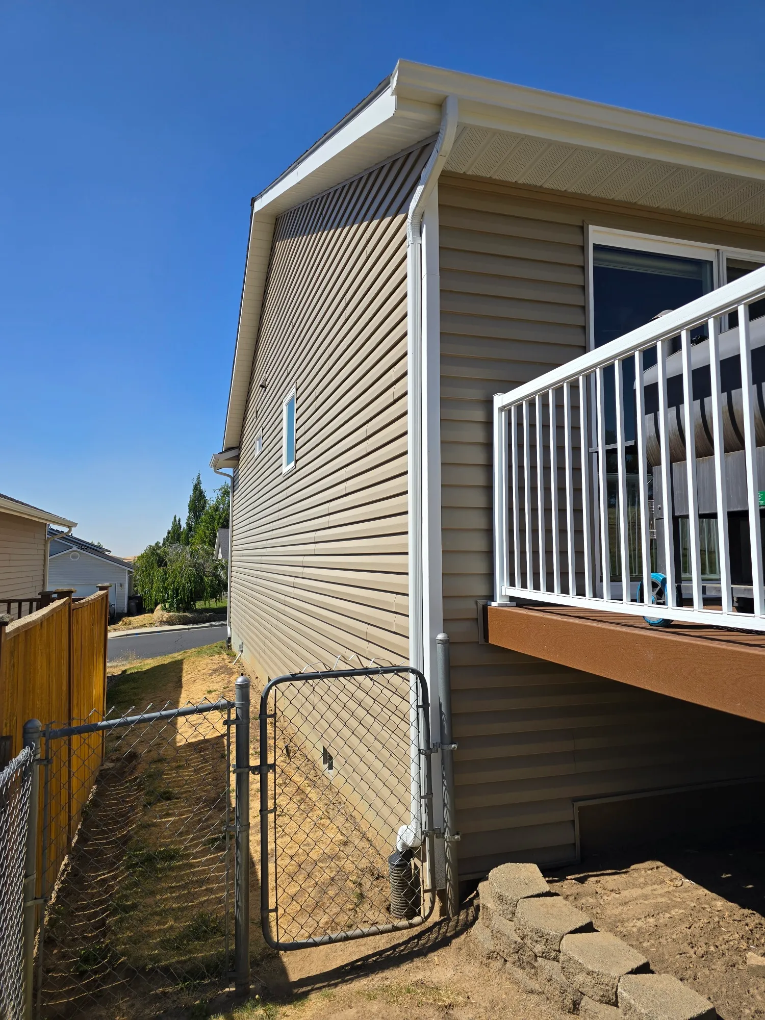 Siding replacement, after photo 7